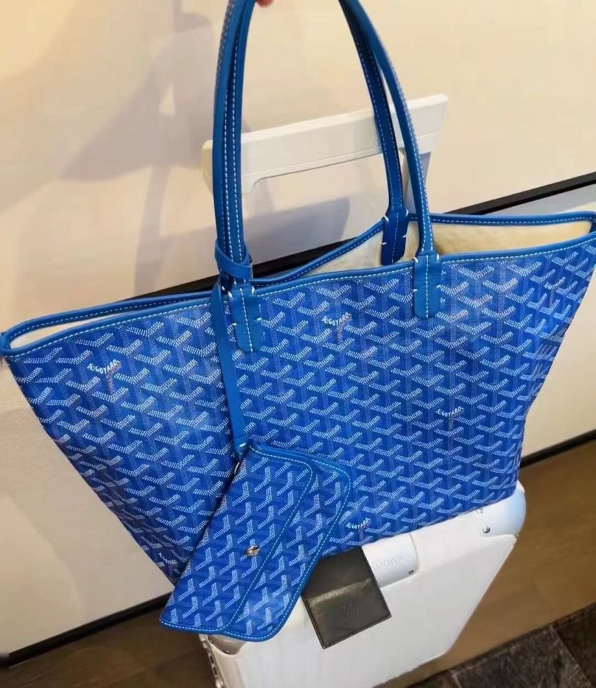 Goyard tote