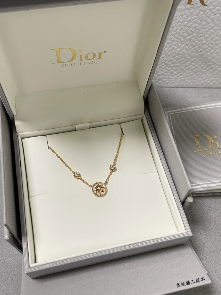 Dior necklace