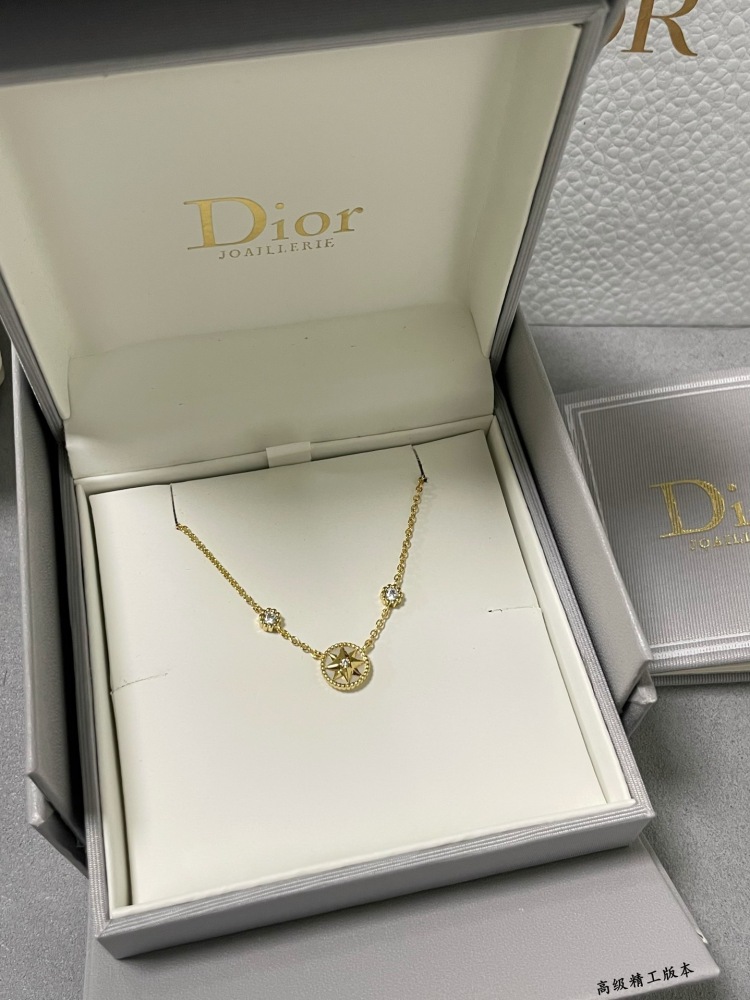 Dior necklace