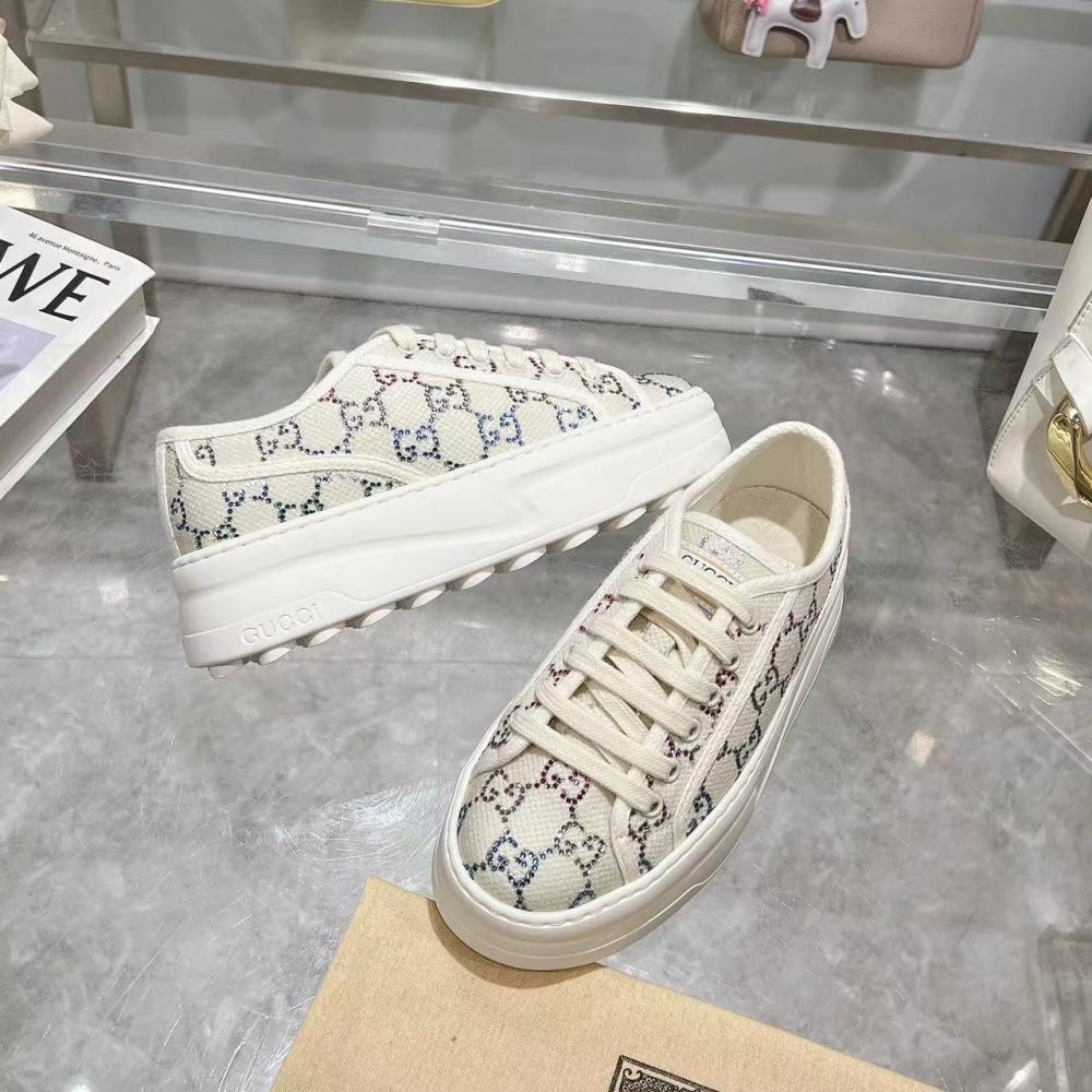 Gucci shoe