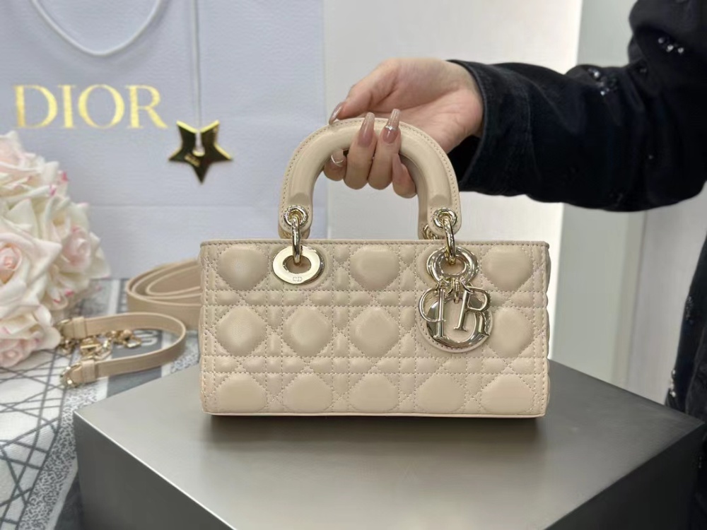 Di*r D Joy small
