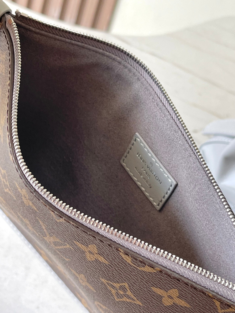 (MB) LV carryall Dark medium