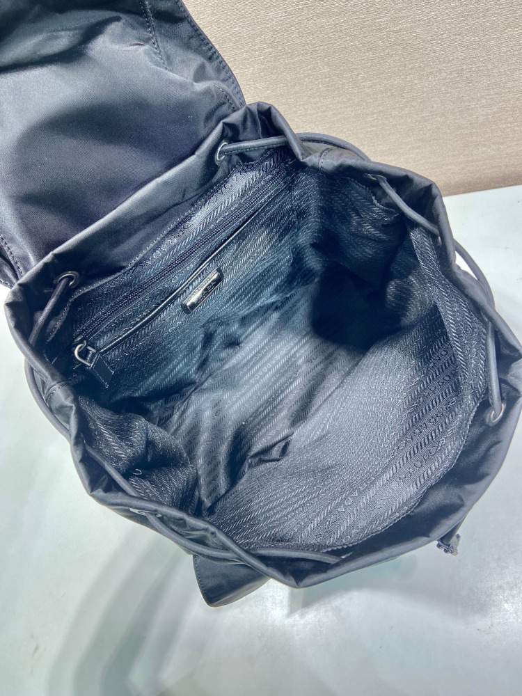 Pra*a backpack