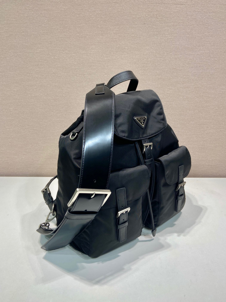 Pra*a backpack