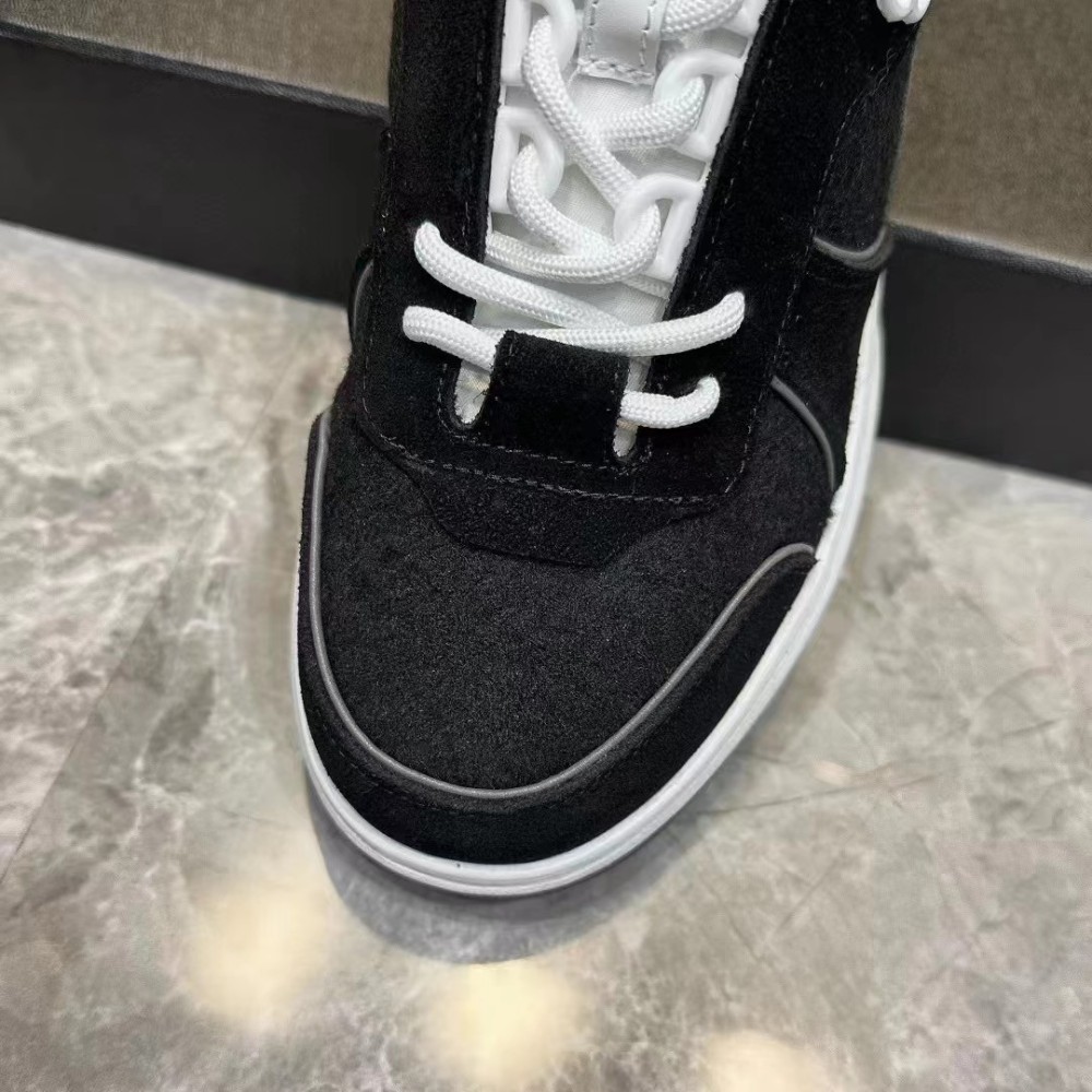 Chanel Sneaker