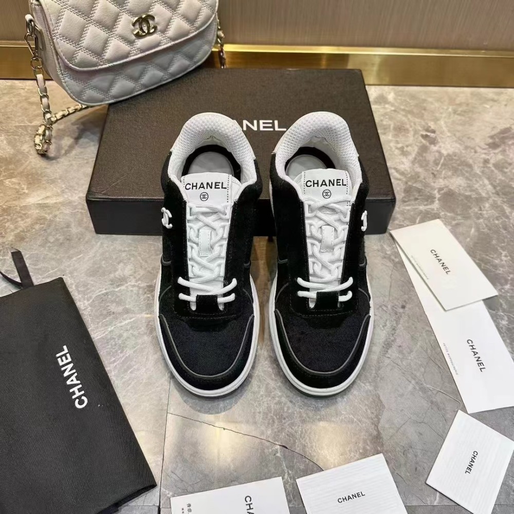 Chanel Sneaker