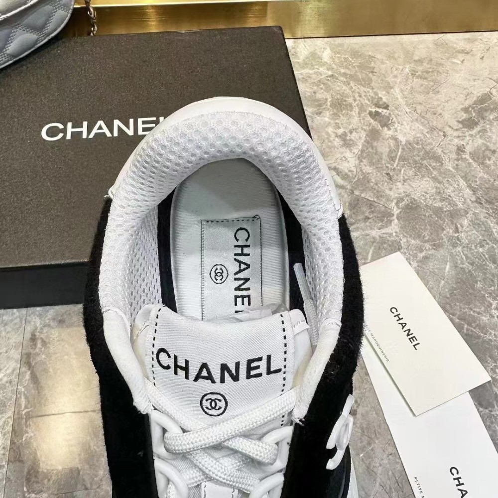 Chanel Sneaker