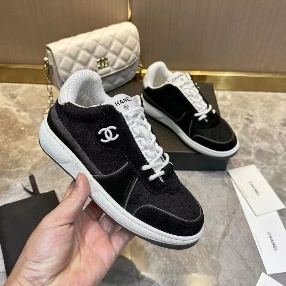 Chanel Sneaker