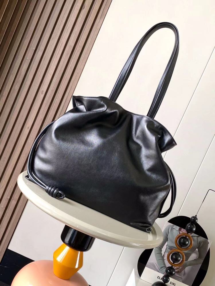 Loewe Flamenco(large)