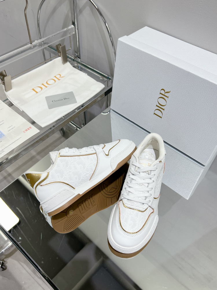 Dior snecker