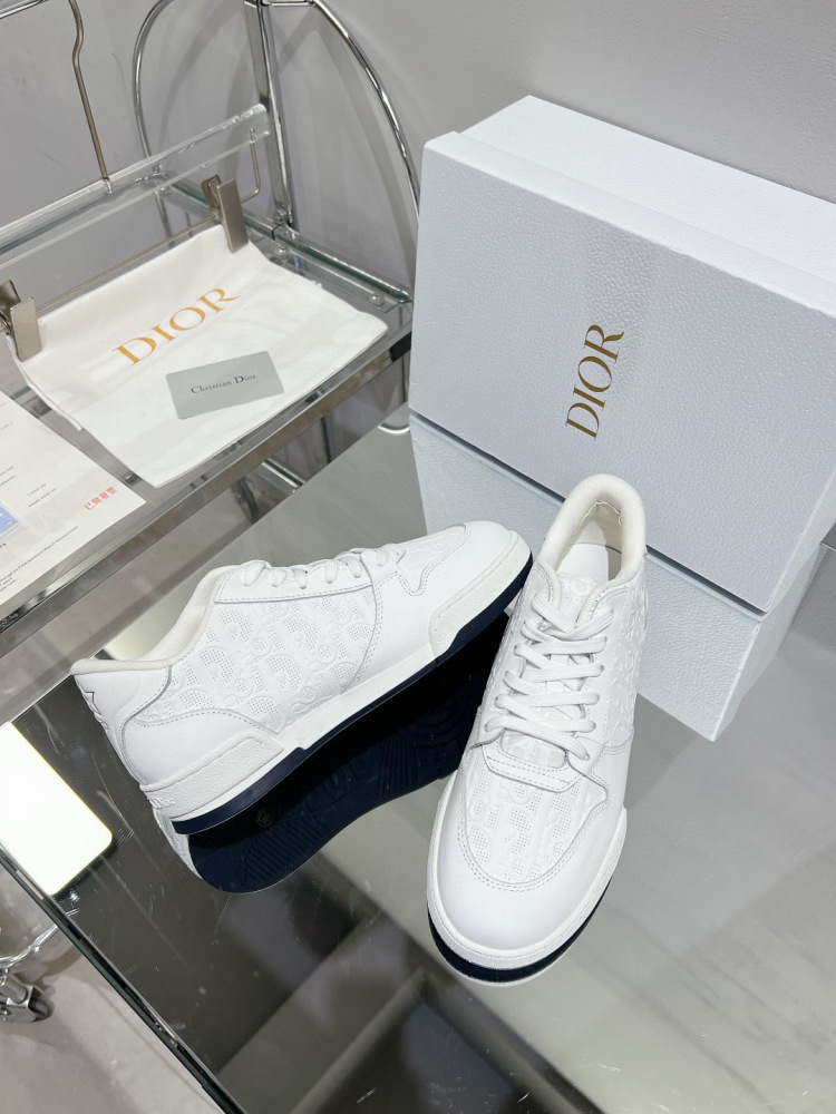 Dior snecker