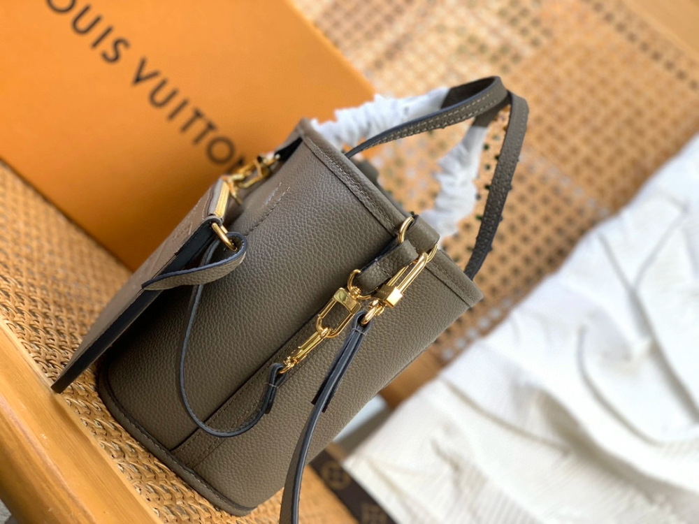 (MB) LV neverfull Inside out BB