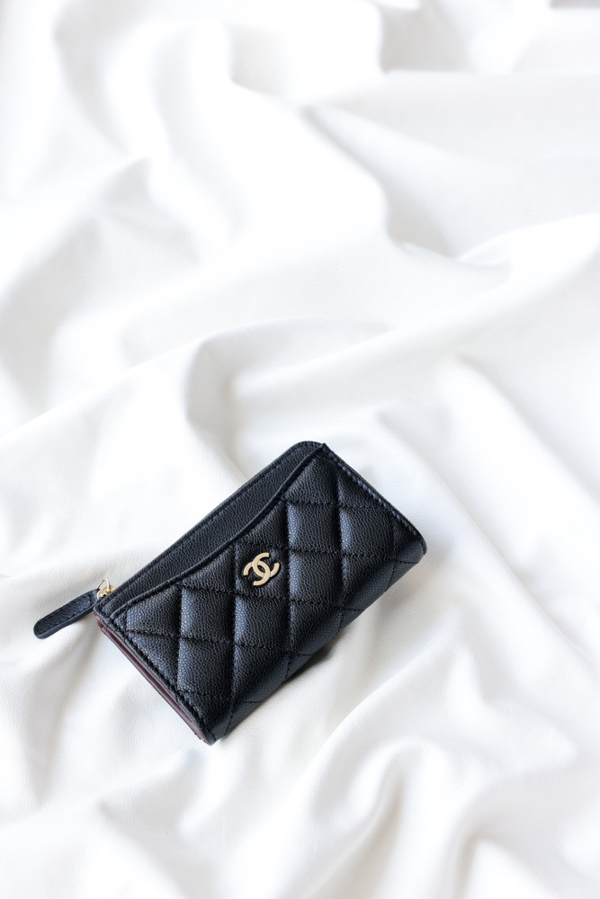 (cc) Chanel 24s card holder