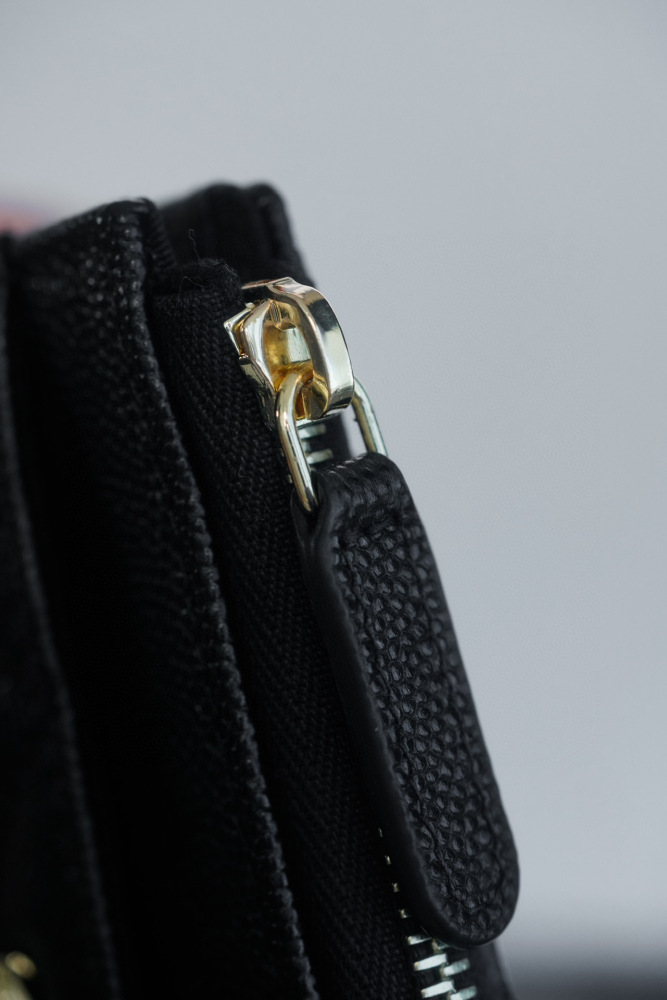(cc) Chanel 24S card holder