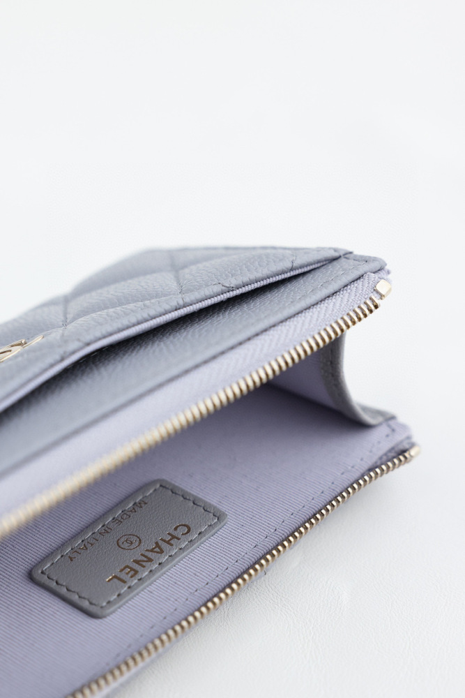 (cc) Chanel 24s card holder
