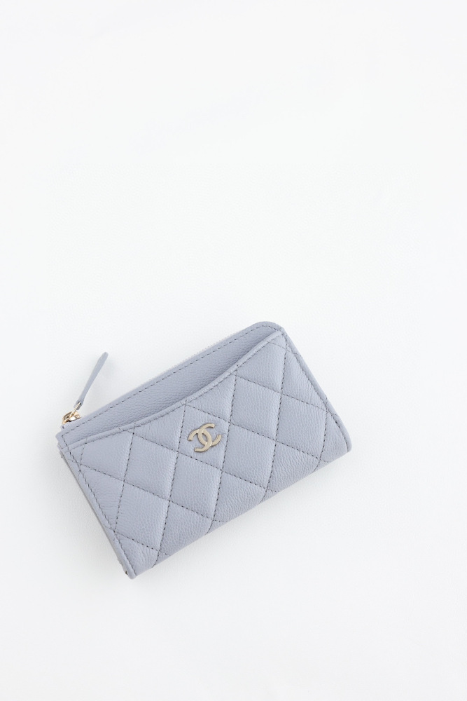(cc) Chanel 24s card holder