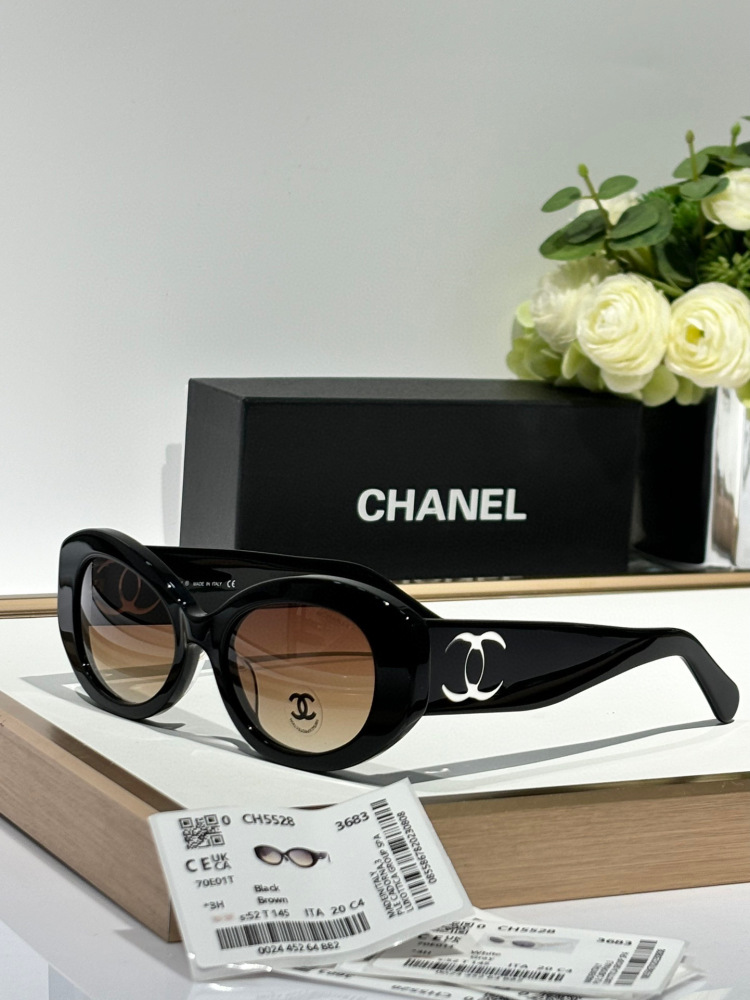 Top grade Chanel sunglasses