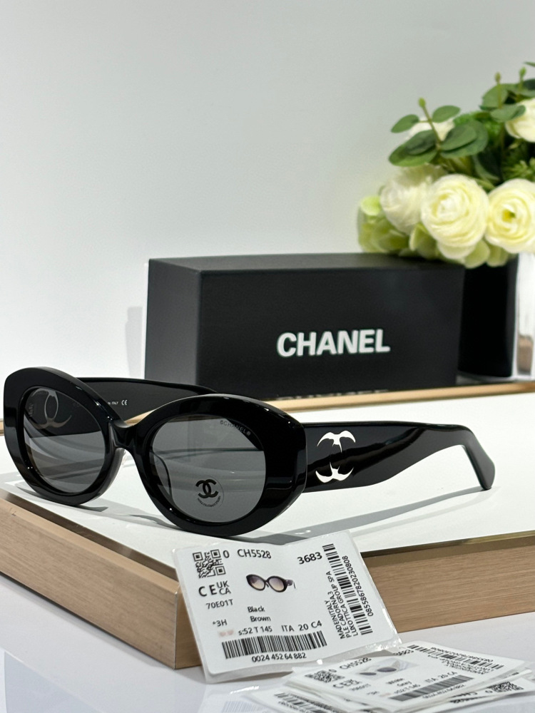 Top grade Chanel sunglasses