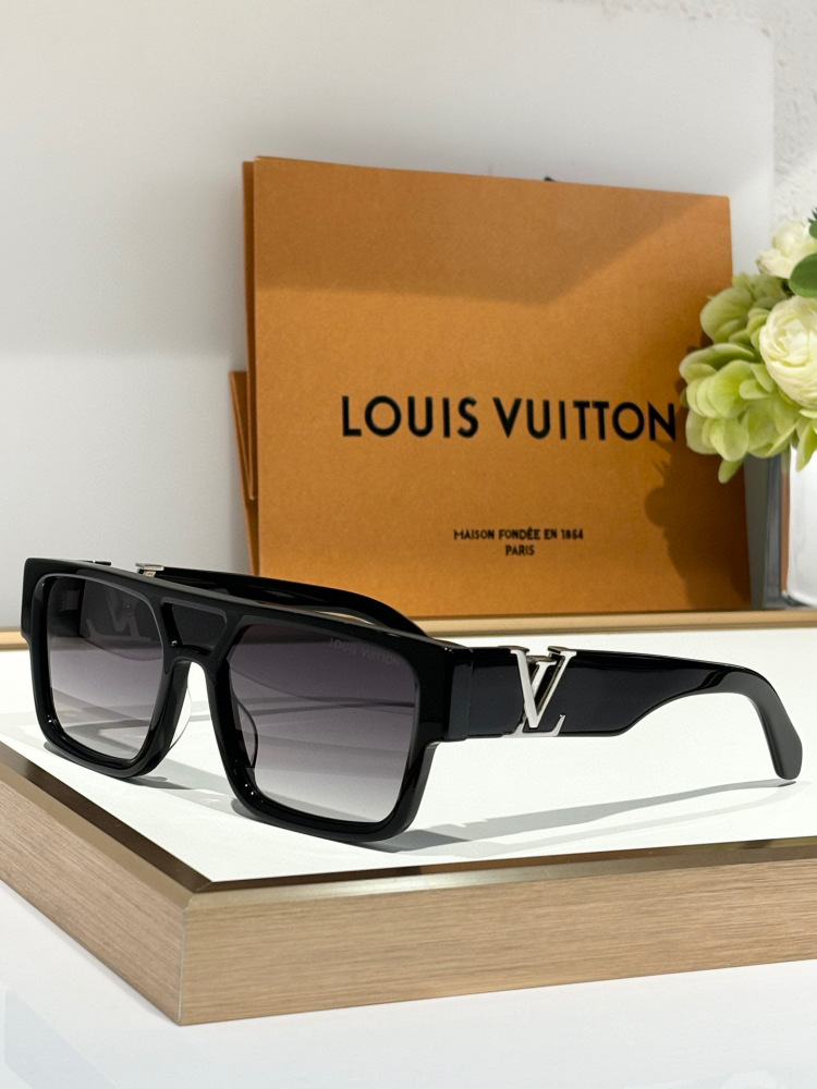 Top grade LV sunglasses