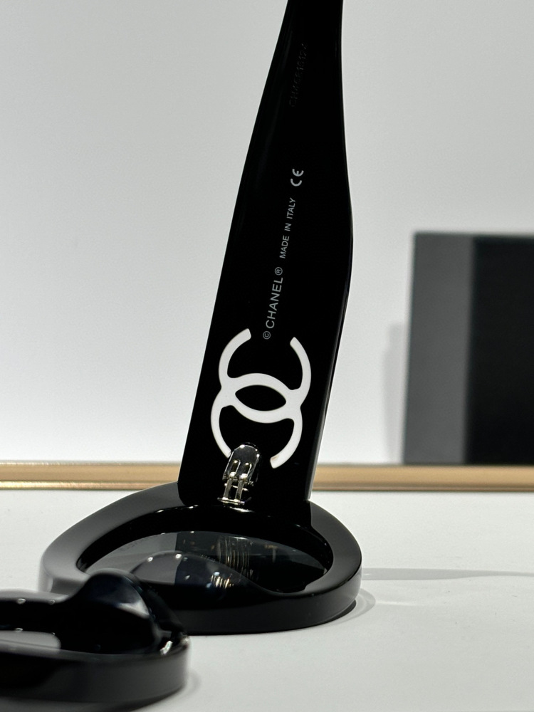 Top grade Chanel sunglasses