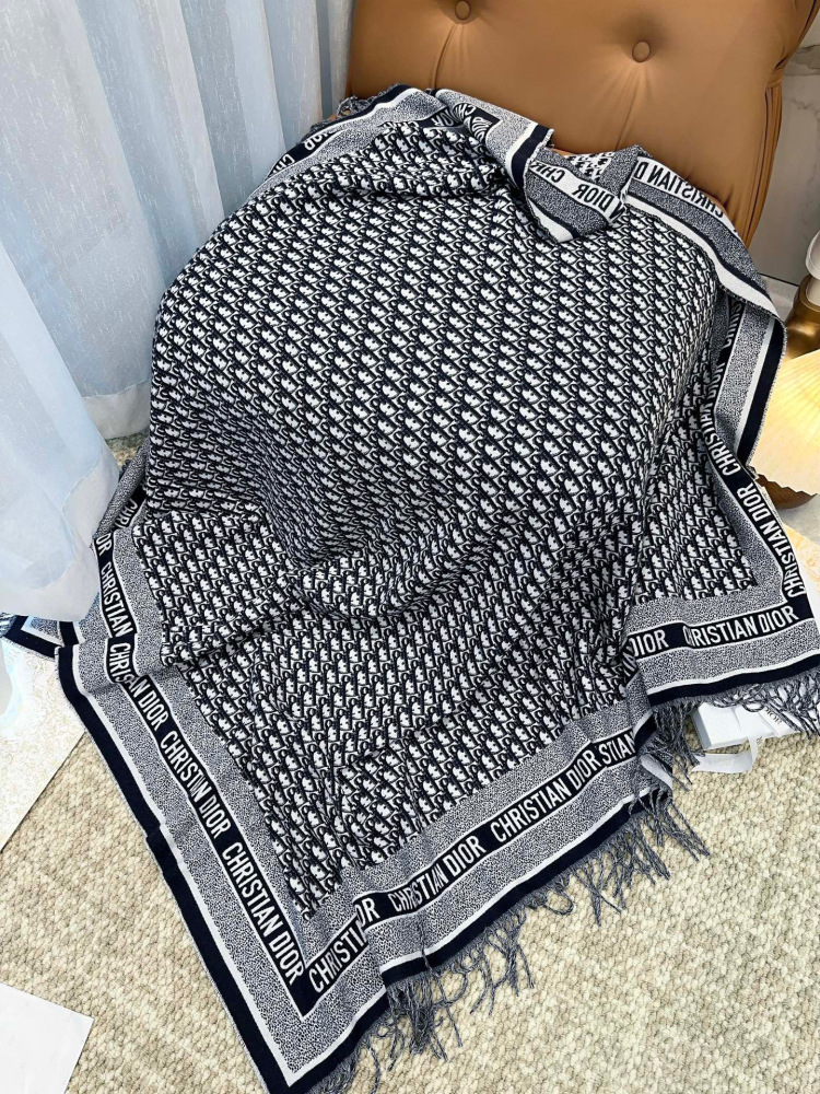 Top grade Dior shawls