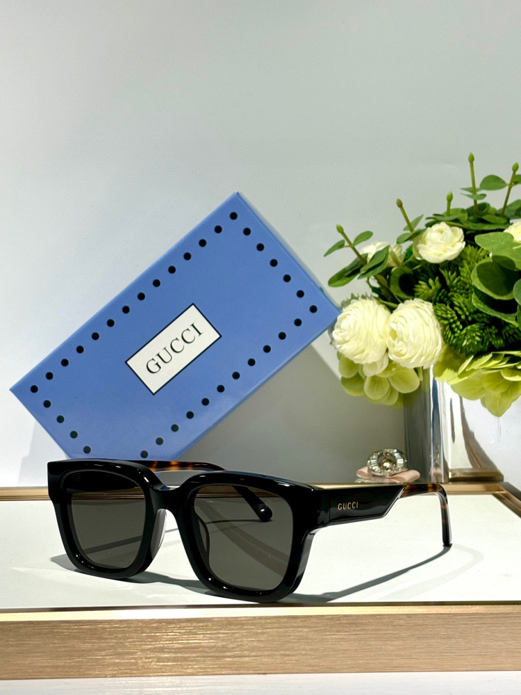 Top grade Gucci sunglasses