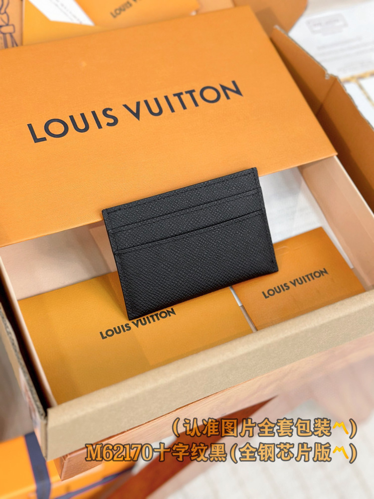 LV Card holder M62170