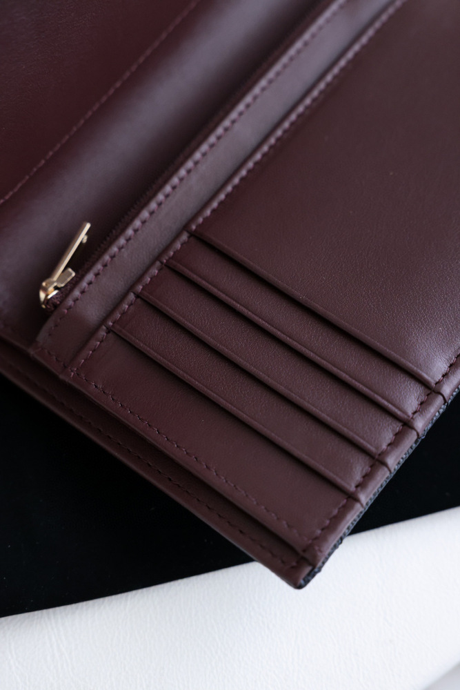 (cc) Chanel 24K passport holder (Wallet)