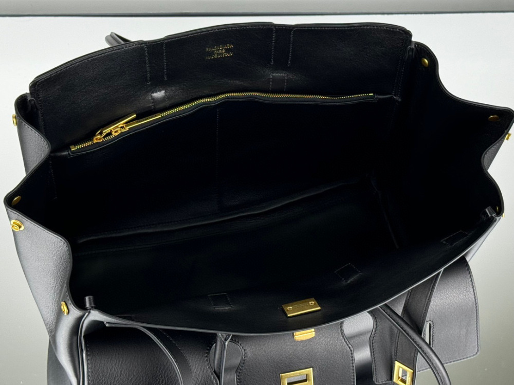 Balenciaga Bel air small