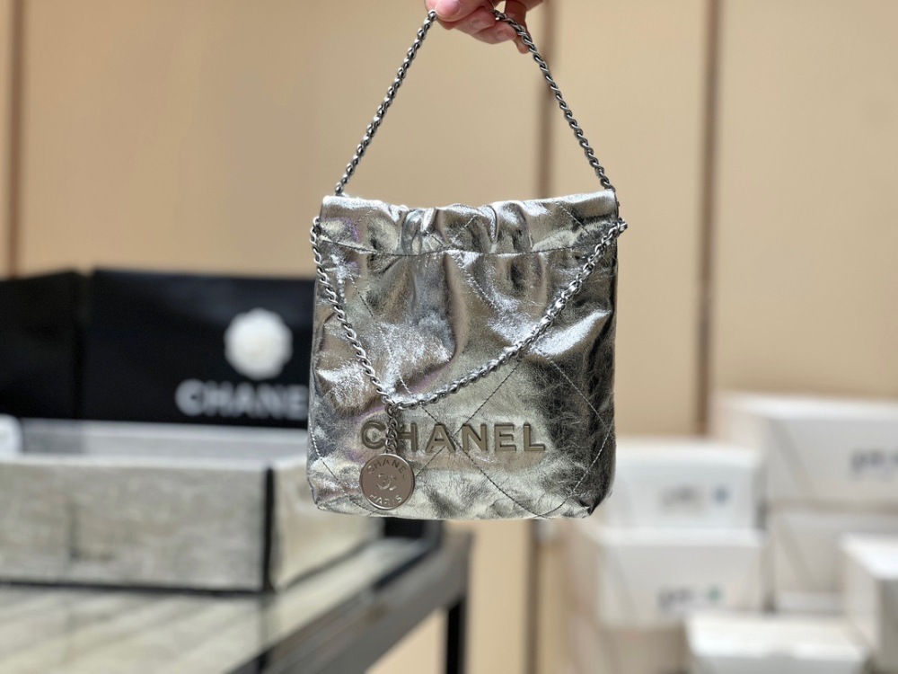 (cc) Chanel 25C mini 22bag