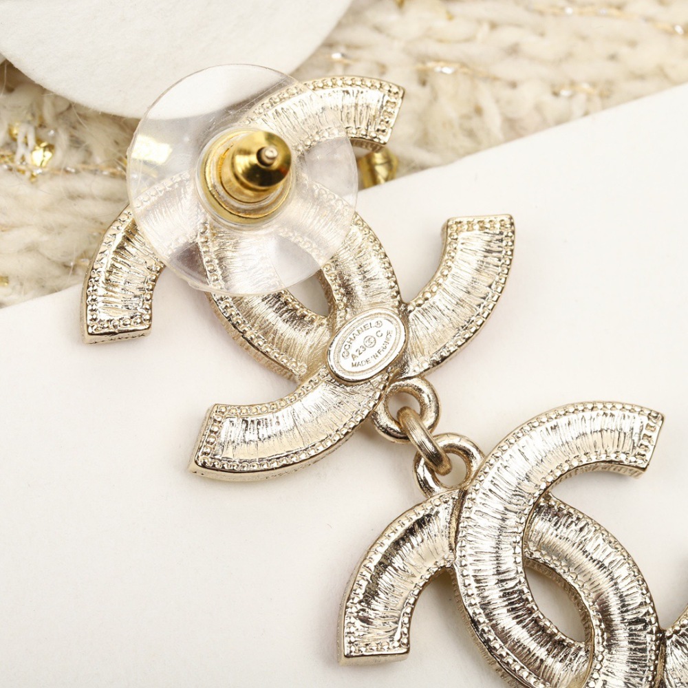Chanel earring