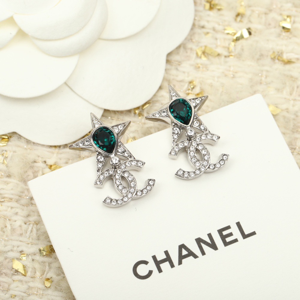 Chanel earring