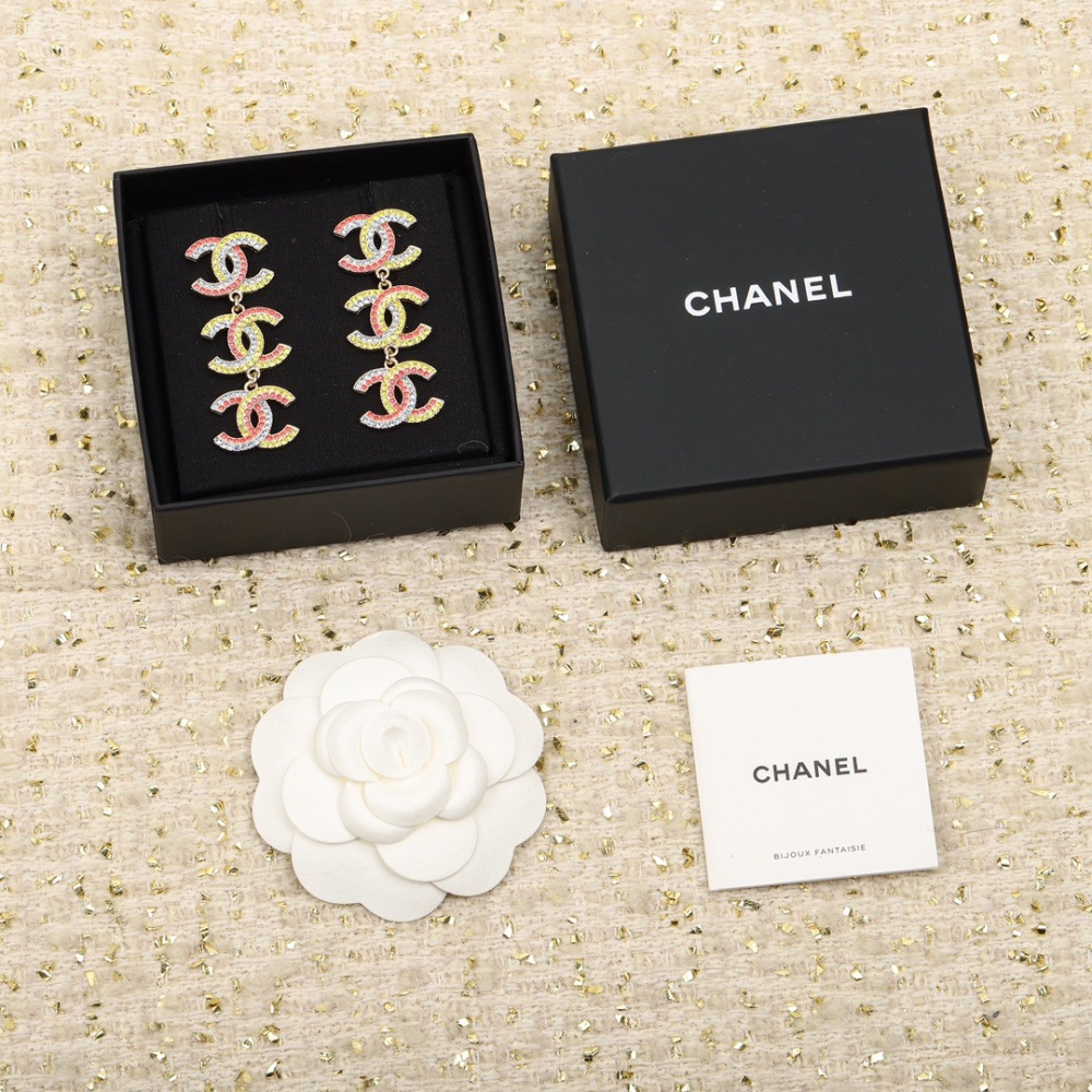 Chanel earring