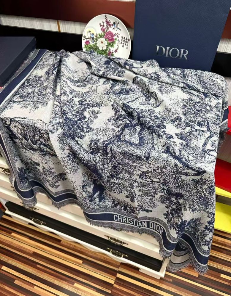 Top grade Dior  cashmere material