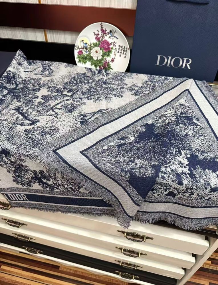 Top grade Dior  cashmere material