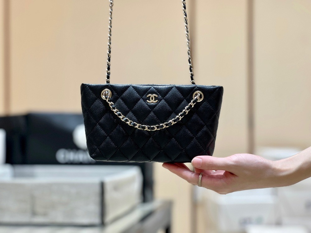 (cc) Chanel 25C mini bag