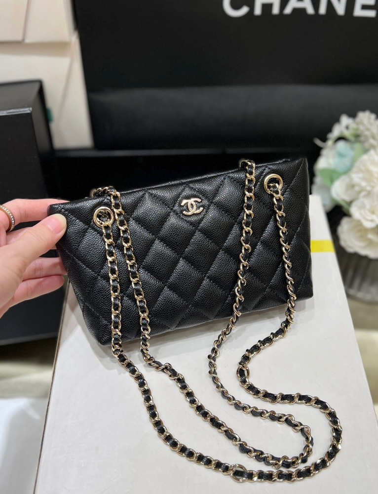 (cc) Chanel 25C mini bag