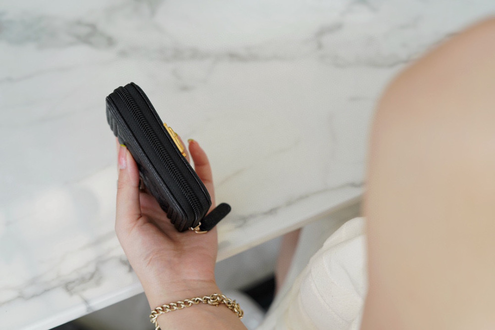 (cc) chanel Card holder