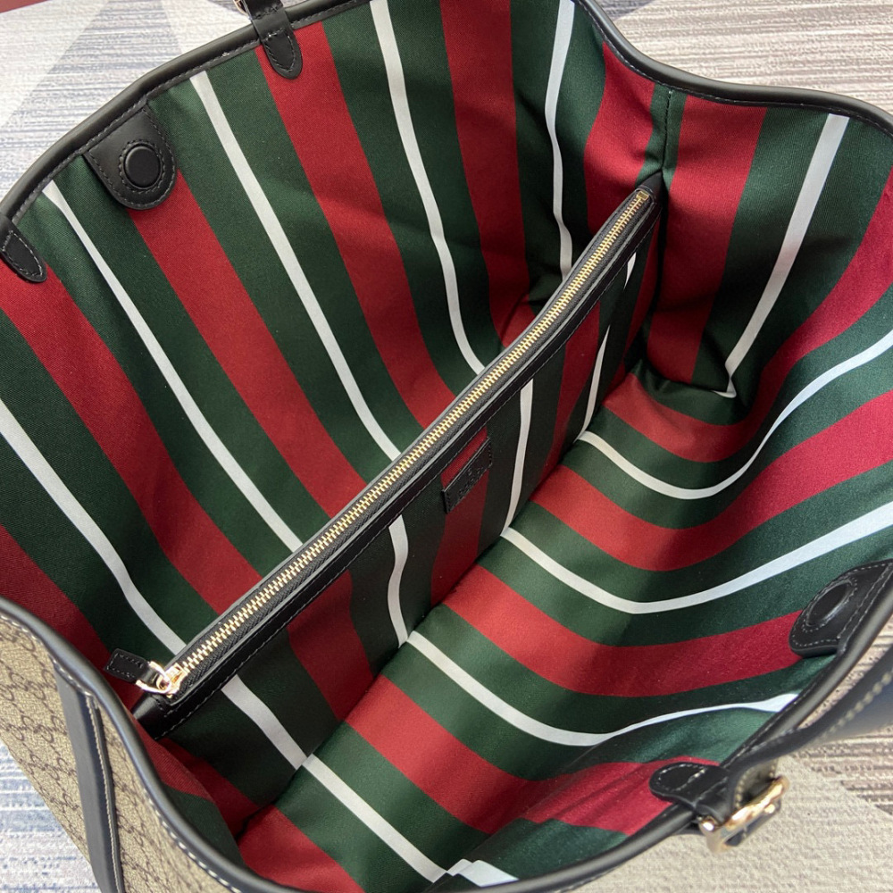 Gucci Emblem Large tote bag