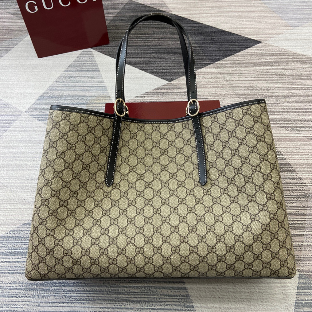 Gucci Emblem Large tote bag