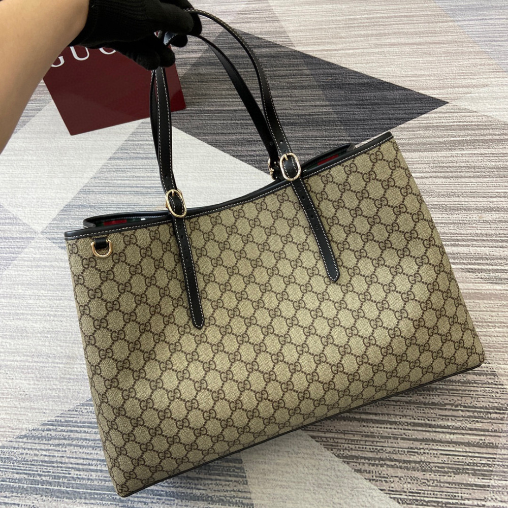 Gucci Emblem Large tote bag