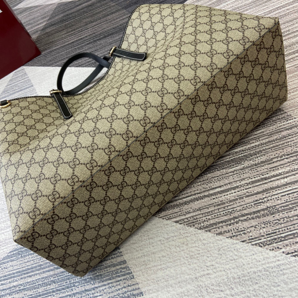 Gucci Emblem Large tote bag