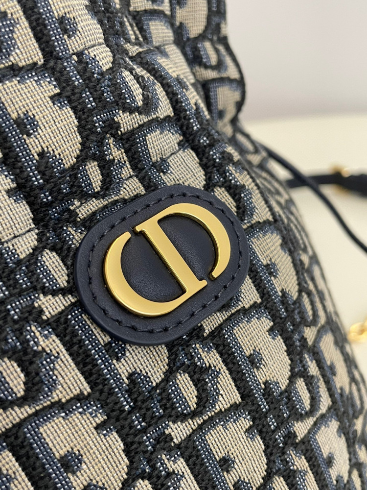 Dior Miss caro bucket