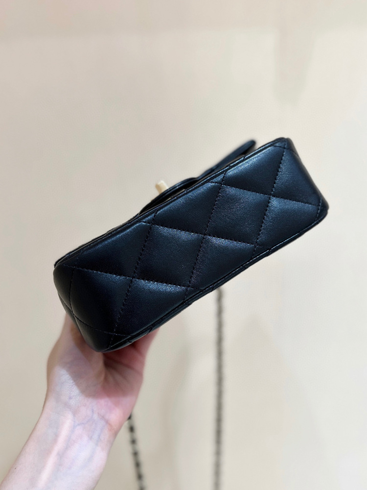 （cc）Chanel 25p Cf mini