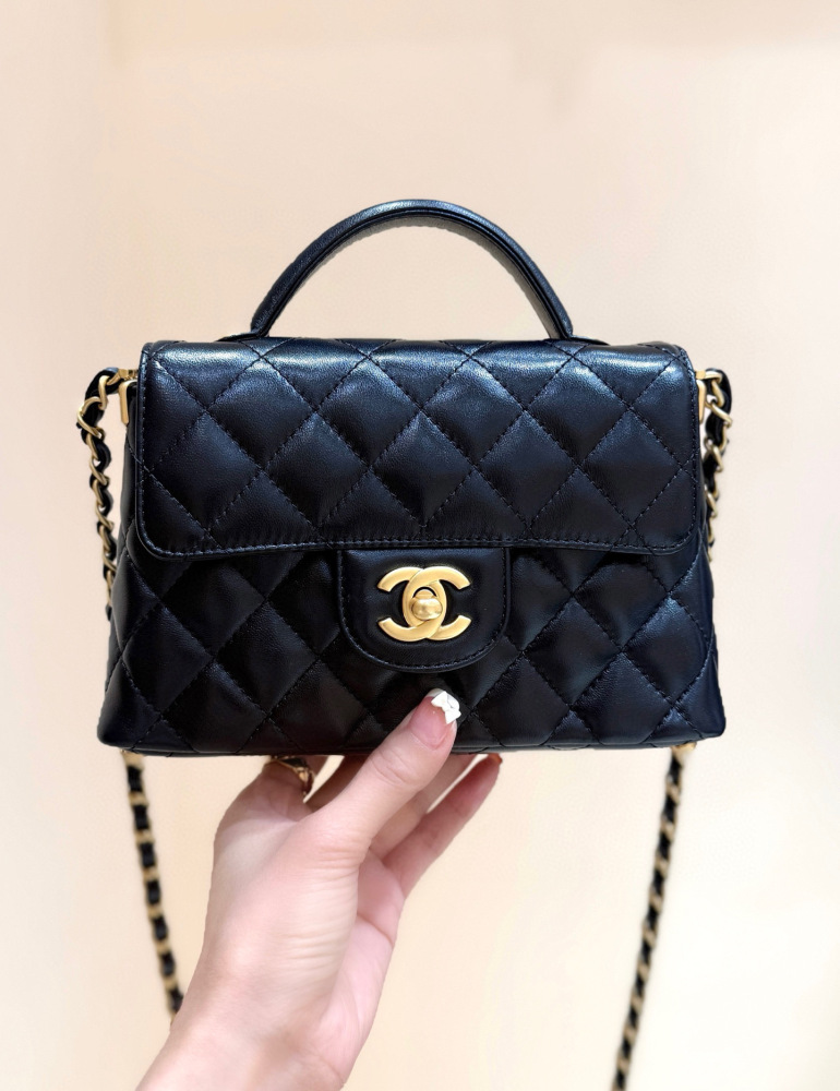 (cc) chanel 25P kelly