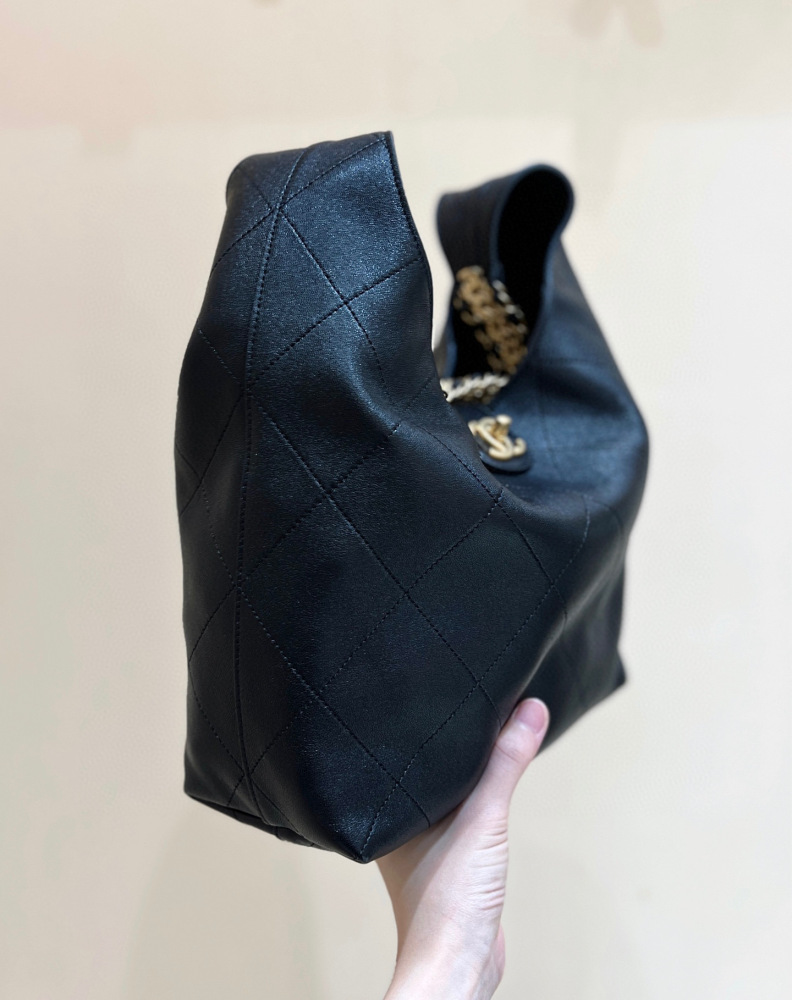 (cc) Chanel 25p Hobo medium