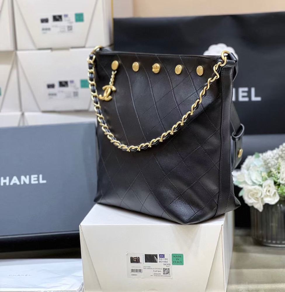 (cc) Chanel 25p bucket