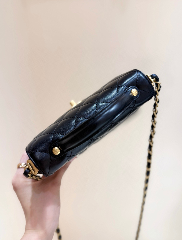 (cc) chanel 25P kelly