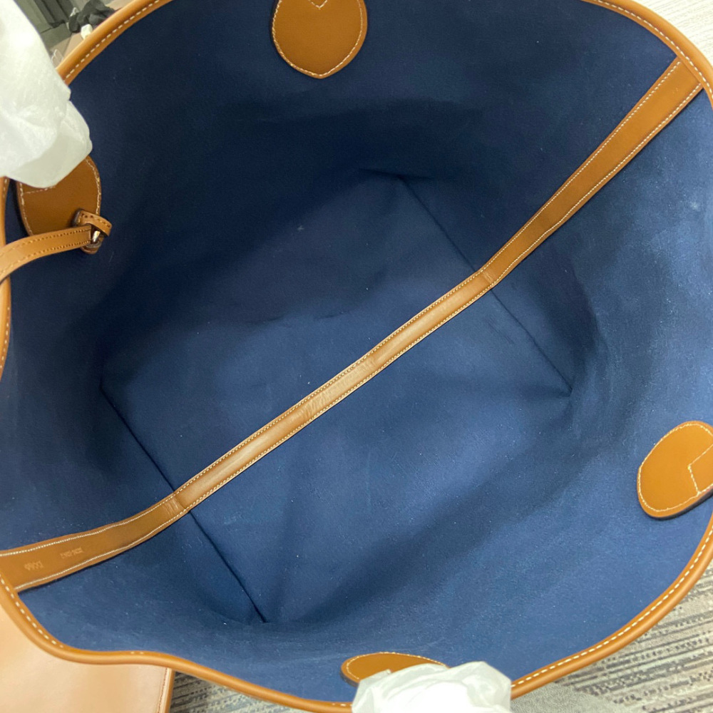Gucci Totissima tote bag medium
