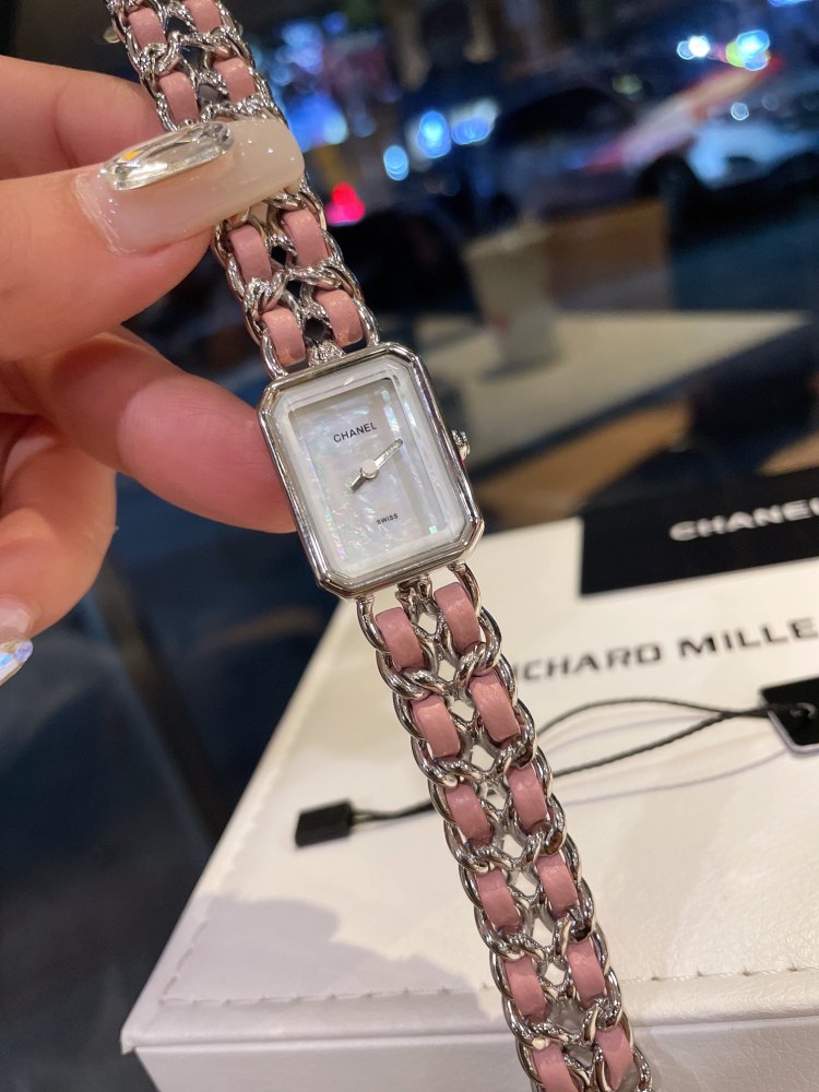 CHANEL PREMIÈRE ROCK